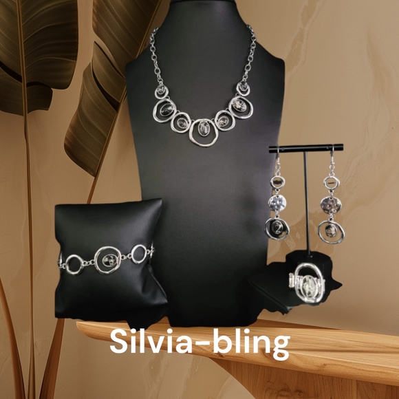 Jewelry - Picture 9 of 10